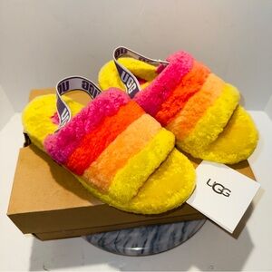 UGG PRIDE MEN US 5.5/ WOMEN US 7 M FLUFF YEAH SLIDE M 1112686 PRYW